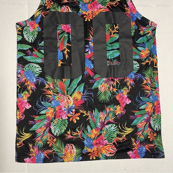 On the Byas Jersey Mens Small Black Multicolor Floral Allover Print Tank Top #00 - Picture 7 of 9